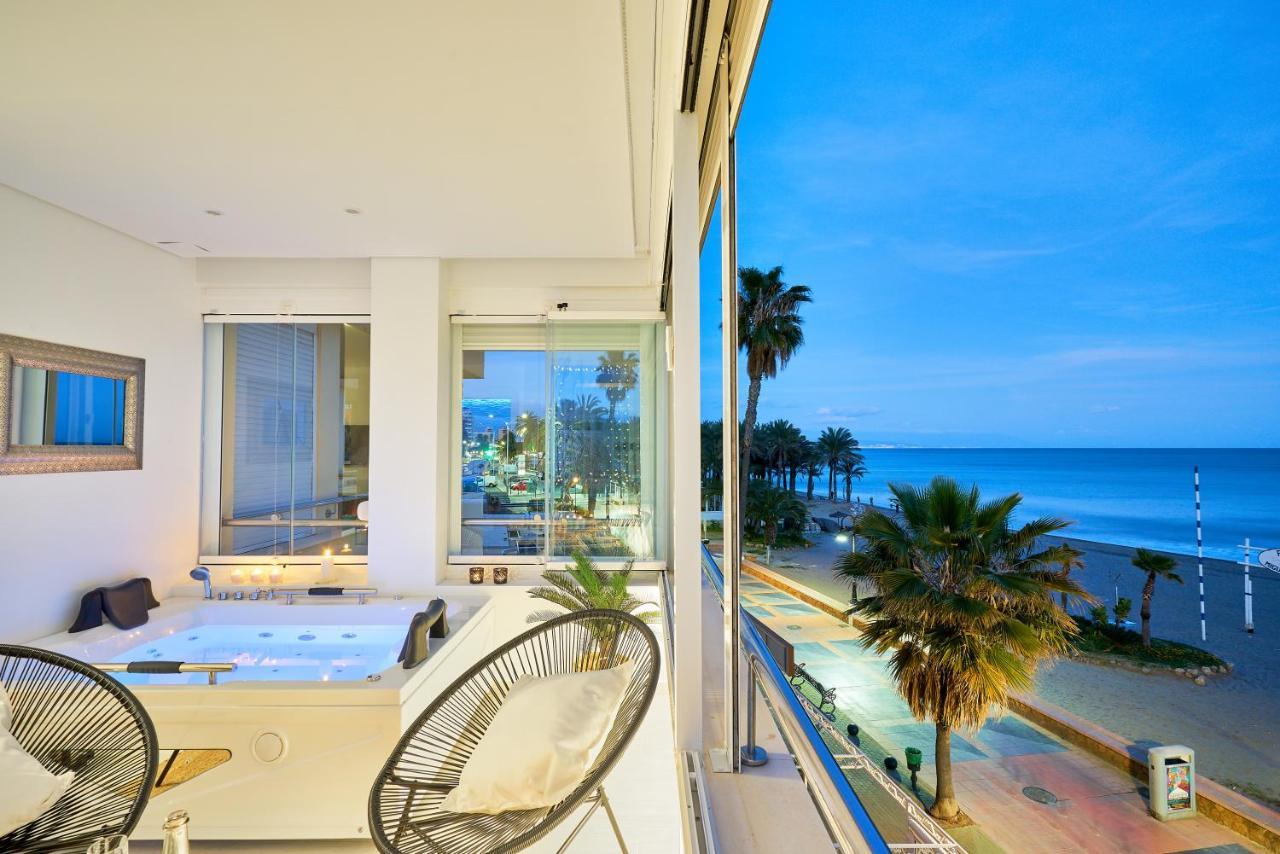 Puro Beach. Charming Apartment With Jacuzzi. Torremolinos Eksteriør billede