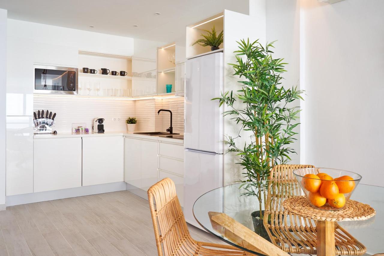 Puro Beach. Charming Apartment With Jacuzzi. Torremolinos Eksteriør billede
